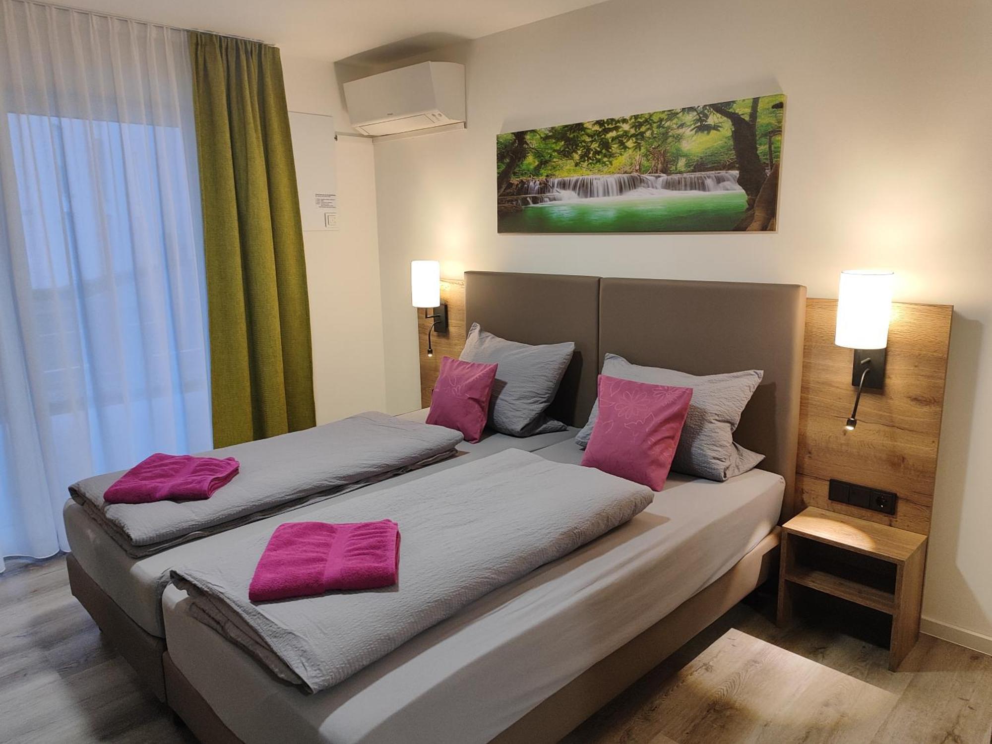 Hotel Gaestehaus Stock Zimmer Sahnehaeuble FDH Exterior photo